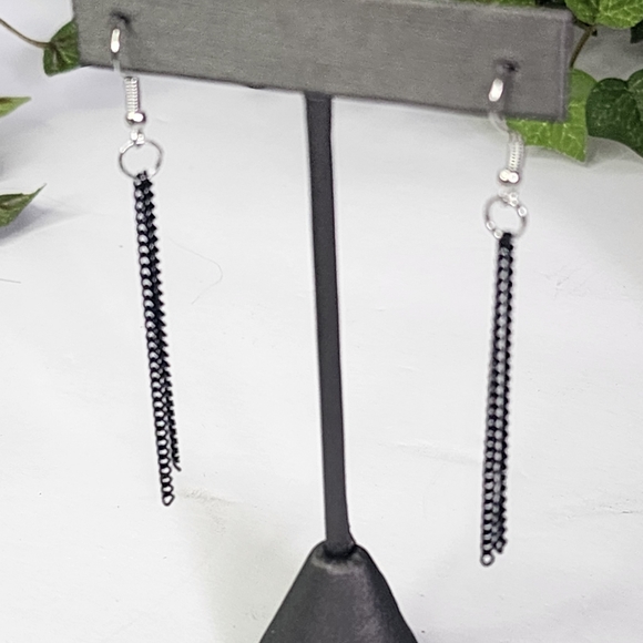 Long Multi Black Chain Necklace with Tassel and Matching Earrings Set - Picture 8 of 10